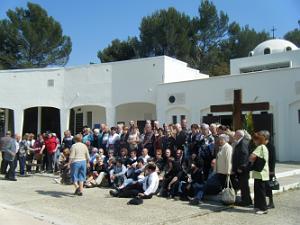 NIMES 2011 17 AVRIL LA FEDERATION DES RAPATRIES DE ST PRIEST A SANTA CRUZ    (75)